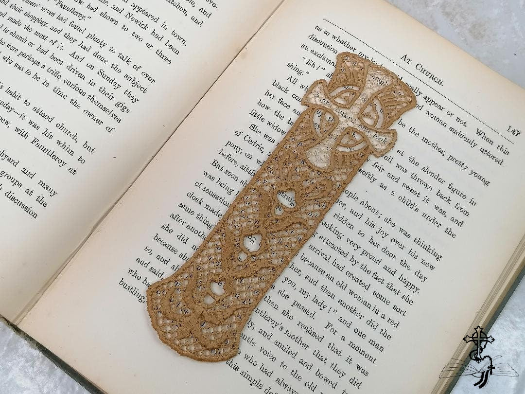 Lace bookmark, lace anniversary, lace bookmark, embroidered bookmark, fsl embroidery, book lover gift, 13th anniversary, celtic cross - Image 3